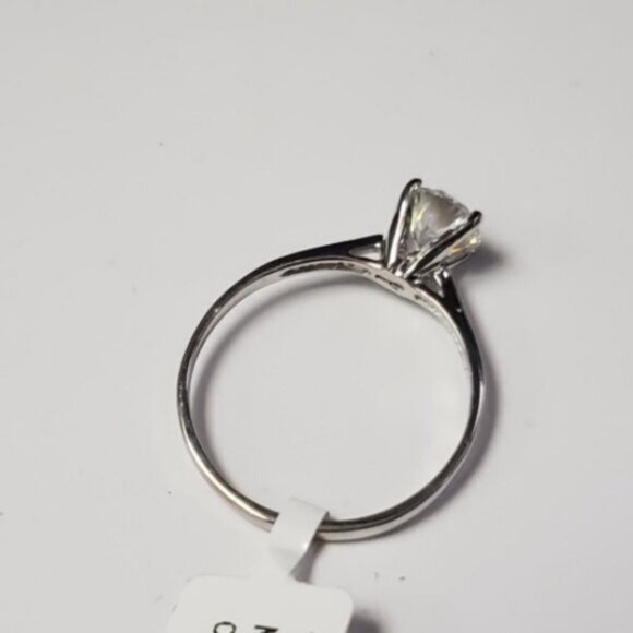 Engagement Ring 10 KT White Gold &Round Moissanite - Picture 4 of 5